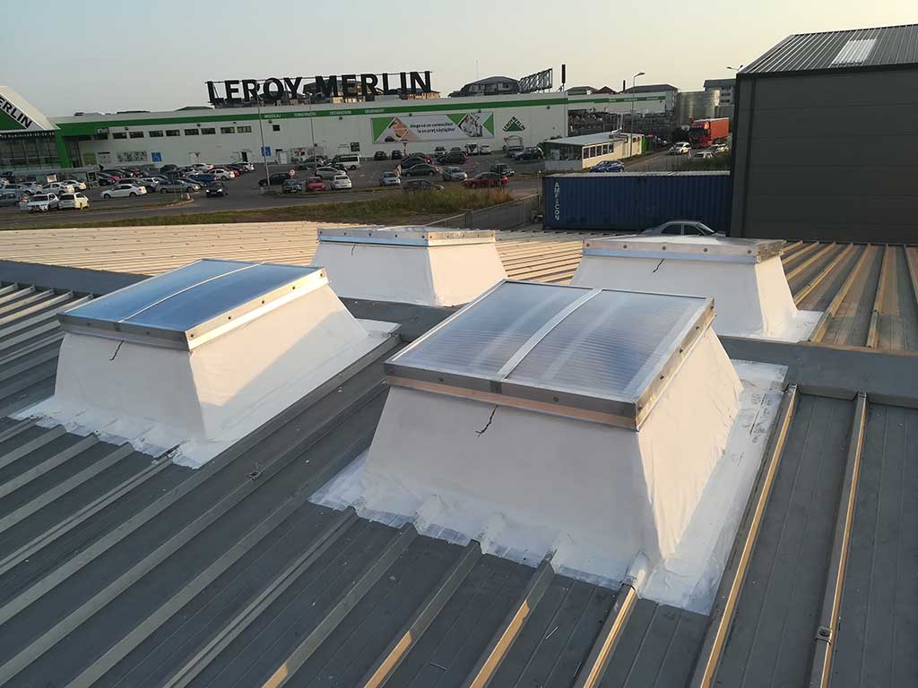 Trape de fum pneumatice pentru hală