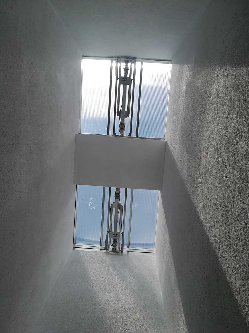 Trape electrice Athena rezident